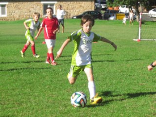 shooting for goal, kids soccer, goal soccer